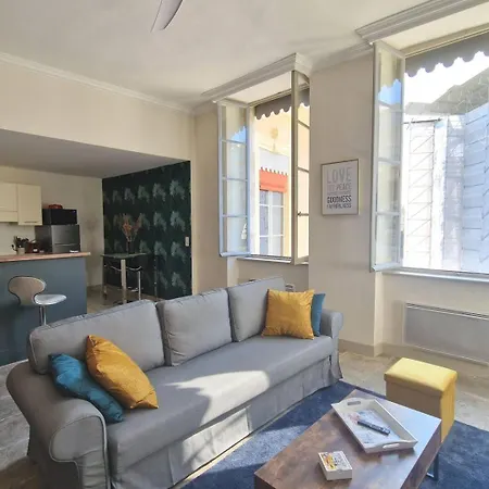 Apartment Des Arenes - Nimes